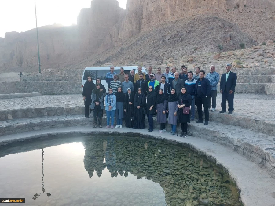 برگزاری آیین کوهنوردی کارکنان دانشگاه ملی مهارت استان یزد 2