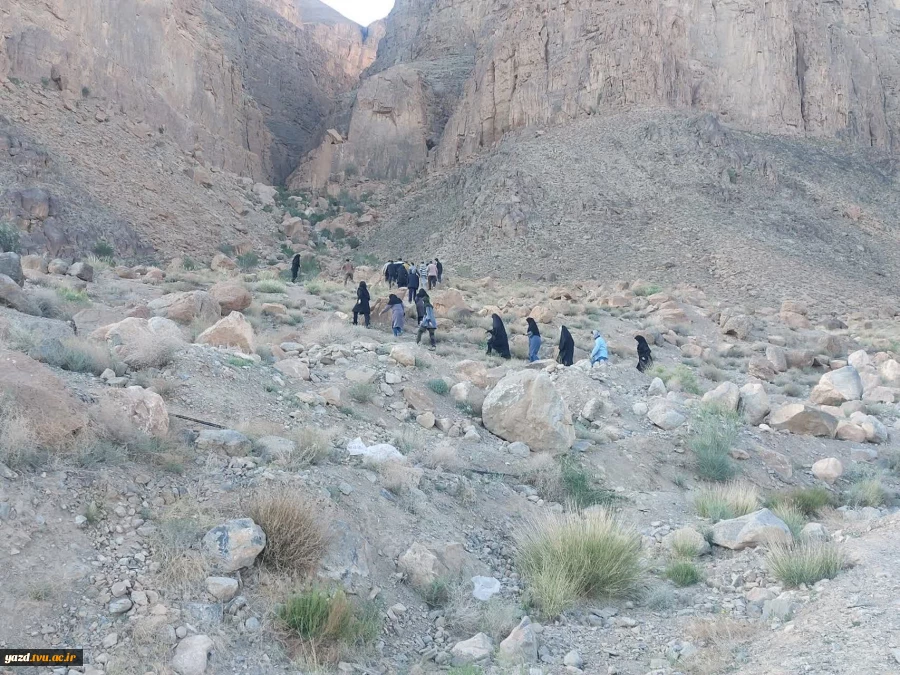 برگزاری آیین کوهنوردی کارکنان دانشگاه ملی مهارت استان یزد 3