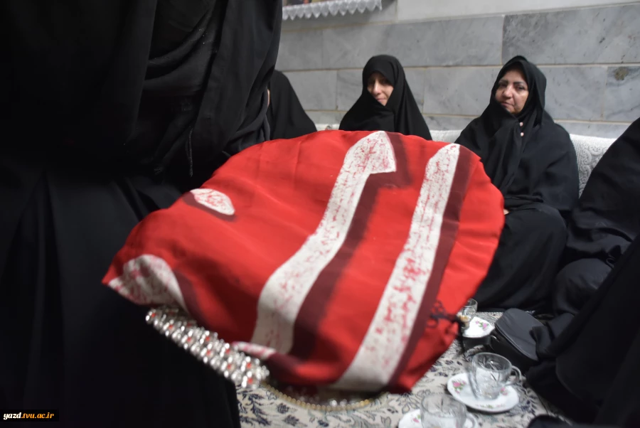 دیدار مسئولان دانشگاه ملی مهارت یزد با خانواده شهید محسن زارع به مناسبت ولادت امام رضا (ع) 7