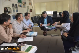 برگزاری نشست کمیته انتشارات دانشگاه ملی مهارت استان یزد و بررسی کتاب‌های اعضای هیات علمی 3