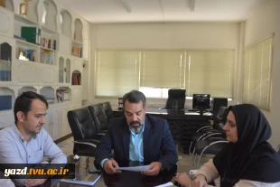 برگزاری نشست کمیته انتشارات دانشگاه ملی مهارت استان یزد و بررسی کتاب‌های اعضای هیات علمی 4