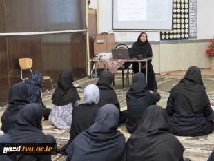 بازدید هنرجویان از آموزشکده ملی مهارت دختران میبد 4