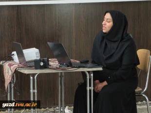 بازدید هنرجویان از آموزشکده ملی مهارت دختران میبد 8