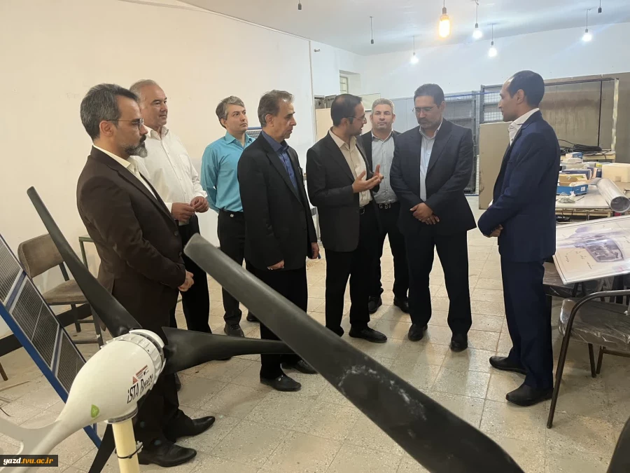 بازدید معاون دانشگاه ملی مهارت از کارگاه‌ها، خوابگاه و سلف دانشجویی دانشگاه ملی مهارت استان یزد 5