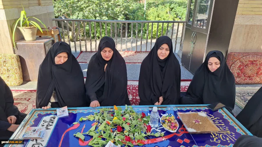 هم‌زمانی عزای آل‌الله و غرورآفرینی آزادسازی خرمشهر؛ تجلی ارادت کارکنان آموزشکده ملی مهارت دختران میبد
 5