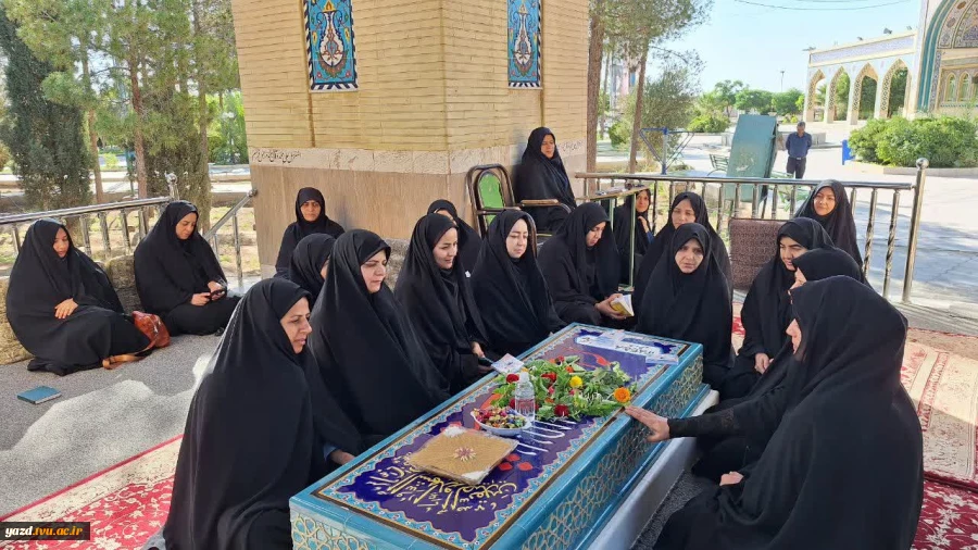 هم‌زمانی عزای آل‌الله و غرورآفرینی آزادسازی خرمشهر؛ تجلی ارادت کارکنان آموزشکده ملی مهارت دختران میبد
 7