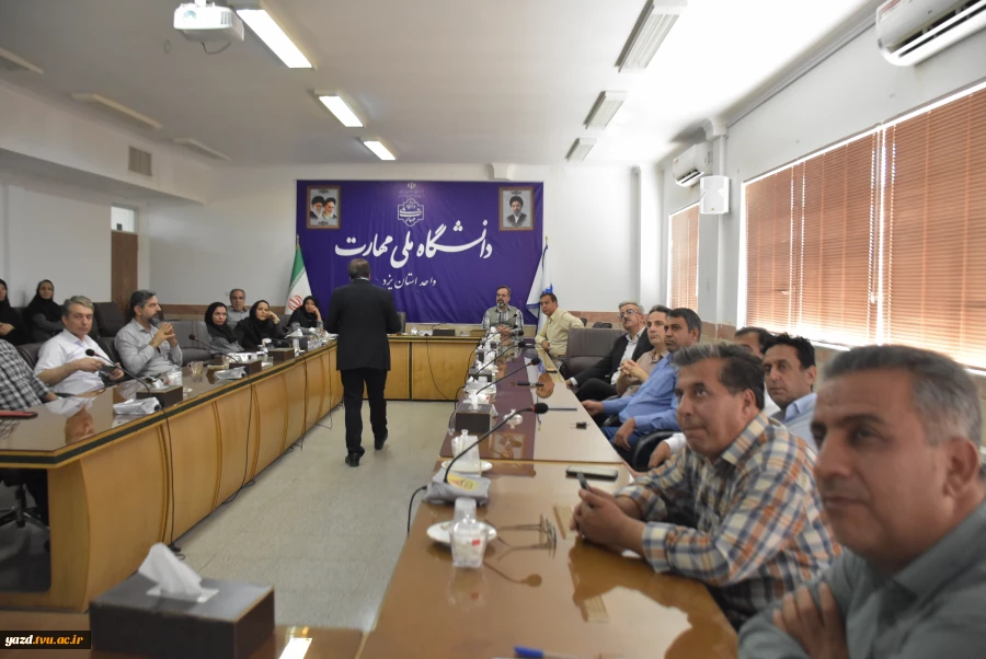 برگزاری کارگاه آموزشی «نسل Z؛ فرصت‌ها و چالش‌ها» در دانشگاه ملی مهارت استان یزد 5