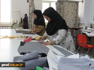 کلاس‌های عملی وتئوری- عملی دانشگاه ملی مهارت - آموزشکده دختران میبد، به صورت حضوری برگزار گردید
 8
