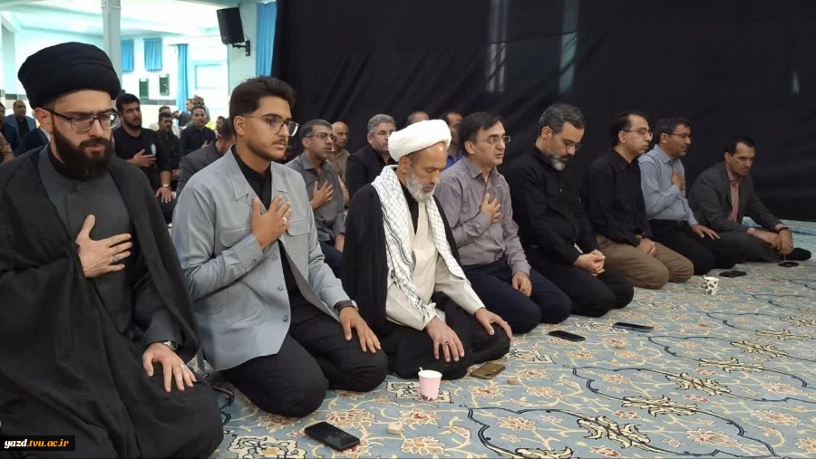 برگزاری مراسم گرامیداشت یاد و خاطره رهبر شهید انقلاب اسلامی در دانشگاه ملی مهارت استان یزد  5