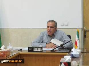 برگزاری جلسه مصاحبه و ارزیابی اساتید رشته‌های گرافیک و طراحی دوخت در آموزشکده ملی مهارت دختران میبد
 4