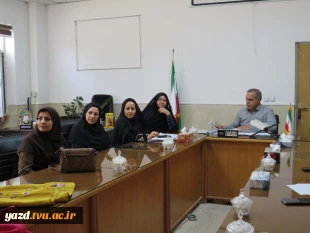برگزاری جلسه مصاحبه و ارزیابی اساتید رشته‌های گرافیک و طراحی دوخت در آموزشکده ملی مهارت دختران میبد
 5
