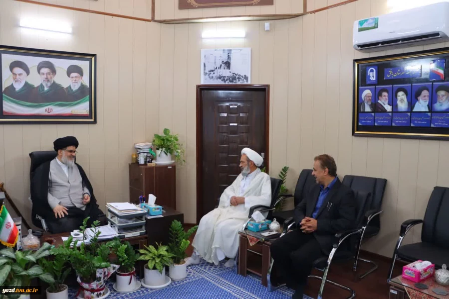 دیدار رئیس دانشگاه ملی مهارت استان یزد با امام جمعه بافق 2