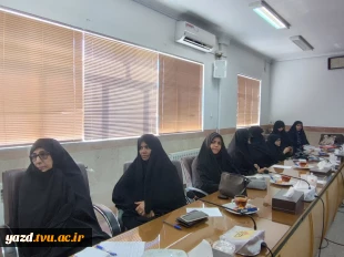 برگزاری نشست هم‌اندیشی اساتید معارف دانشگاه ملی مهارت استان یزد 4