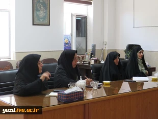 برگزاری نشست اساتید معارف آموزشکده ملی مهارت در آستانه سال تحصیلی جدید
 6