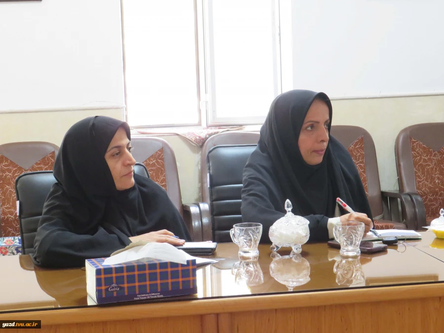 برگزاری نشست اساتید معارف آموزشکده ملی مهارت در آستانه سال تحصیلی جدید
 7