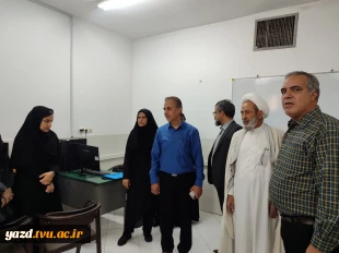 بازدید هیات رئیسه دانشگاه ملی مهارت استان یزد از کلاس‌های درس هم‌زمان با آغاز سال تحصیلی جدید 5