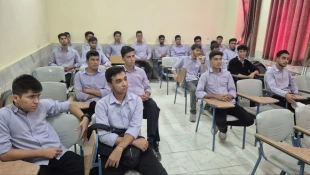 بازدید دانش‌آموزان دبیرستان ابوذر از دانشکده شریف ابرکوه؛ گامی برای آشنایی با فضای آموزش عالی 5